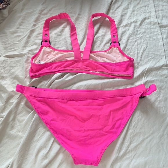 Solid and striped bikini - Picture 2 of 5